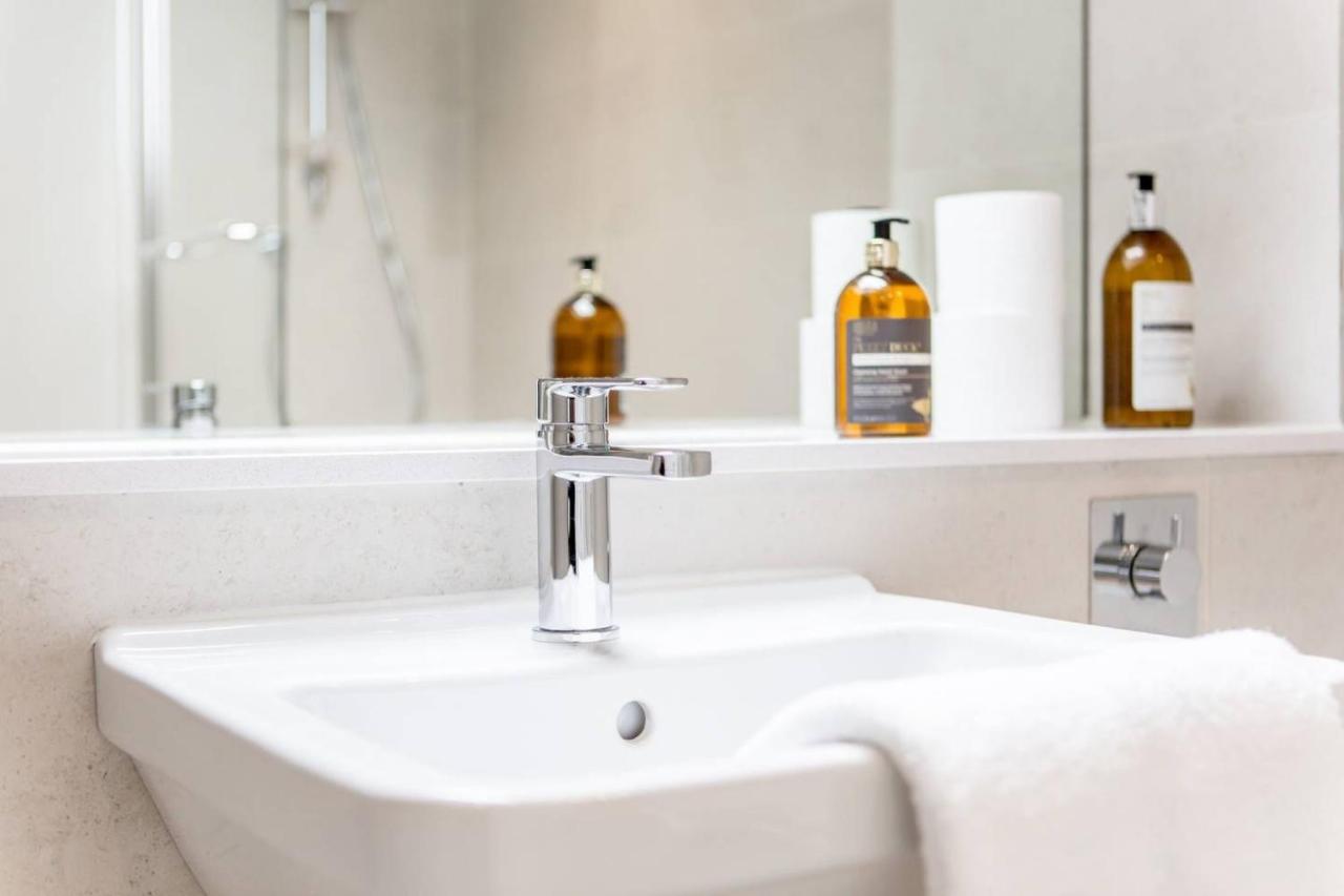 Altido Quiet City Centre Spacious Apartment Edinburgh Ngoại thất bức ảnh
